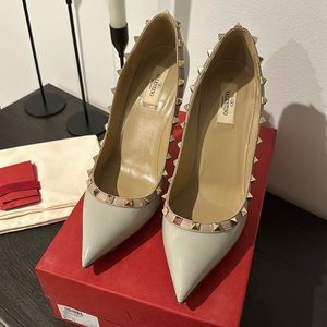 Valentino Pumps
